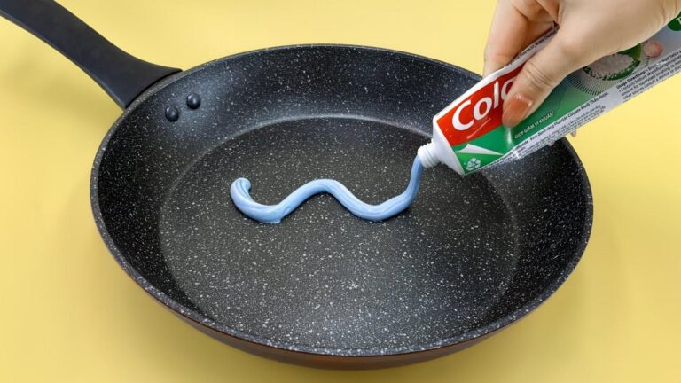 Questo semplice gesto con il dentifricio potrebbe cambiarti la vita…
