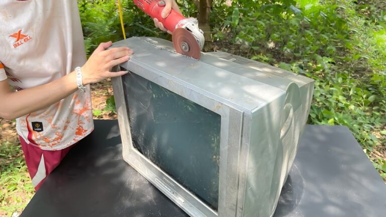 Rivesti il tuo vecchio TV e guadagna fino a 500 euro con questa semplice idea!